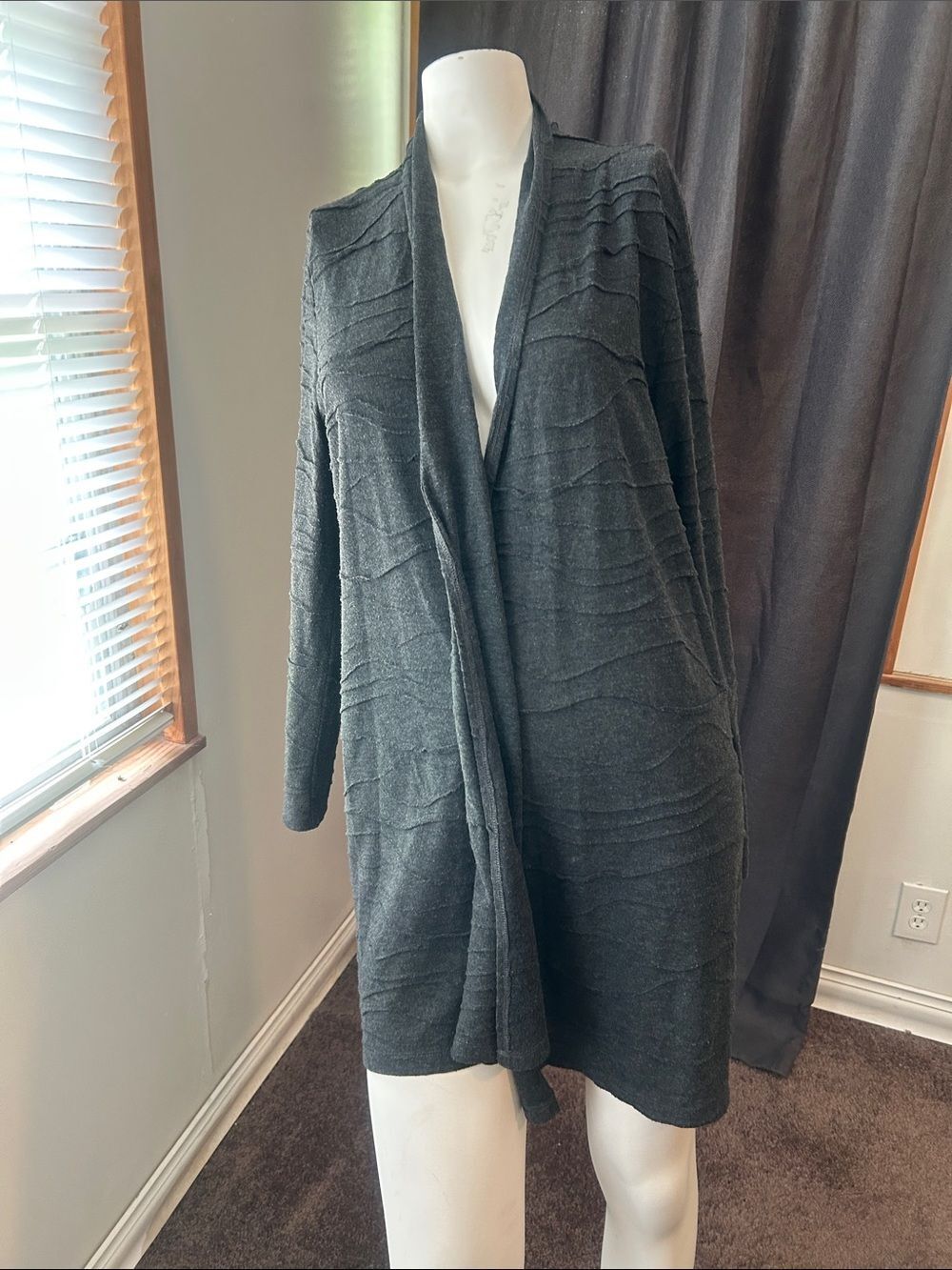 August Silk Cozy Textured Open-Front Women's Cardigan Sweater - Dark Charcoal